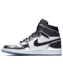 Кроссовки Nike Air Jordan 1 Retro High Pass the Torch бело-черные с серебристыми вставки AQ7476-016