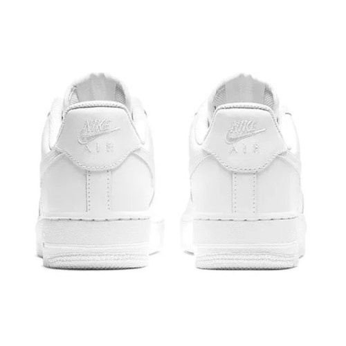 Белые кроссовки Nike Air Force 1 07 Triple White низкие