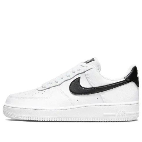 Кроссовки Nike Air Force 1 07 White Black женские бело-черные DD8959-103