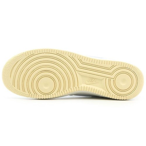 Кроссовки Nike Air Force 1 07 LE Starfish белые