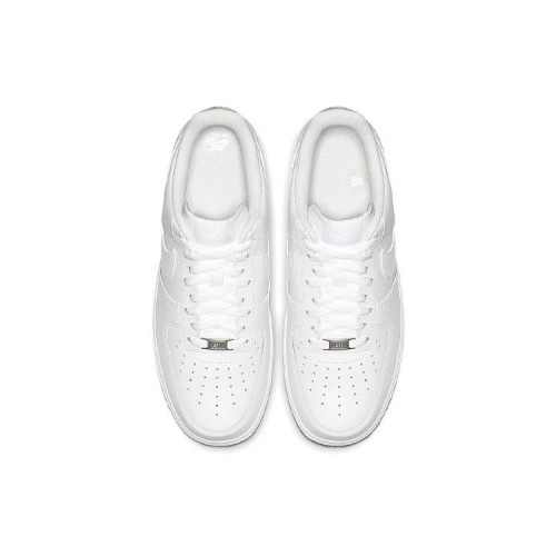 Белые кроссовки Nike Air Force 1 07