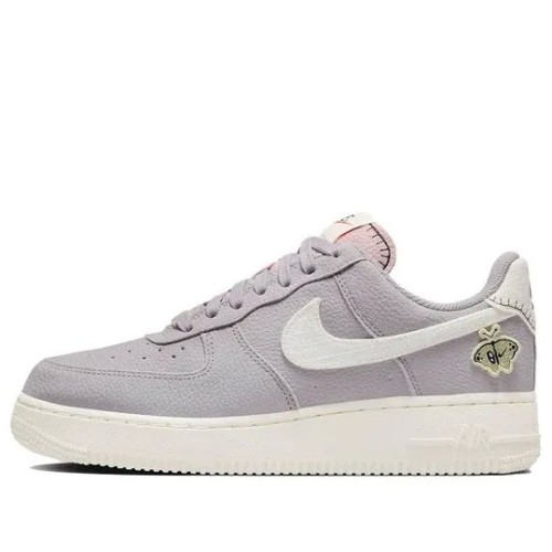 Кроссовки Nike Air Force 1 07 SE Air Sprung женские серые низкие с бабочкой DJ6378-500