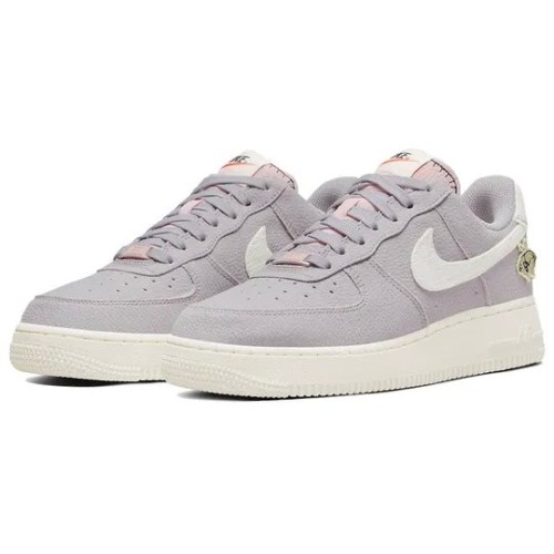 Кроссовки Nike Air Force 1 07 SE Air Sprung женские серые низкие с бабочкой DJ6378-500