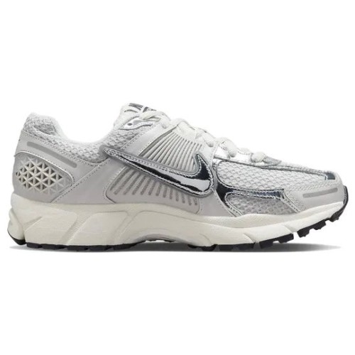 Кроссовки Nike Air Zoom Vomero Photon Dust Metallic Silver женские