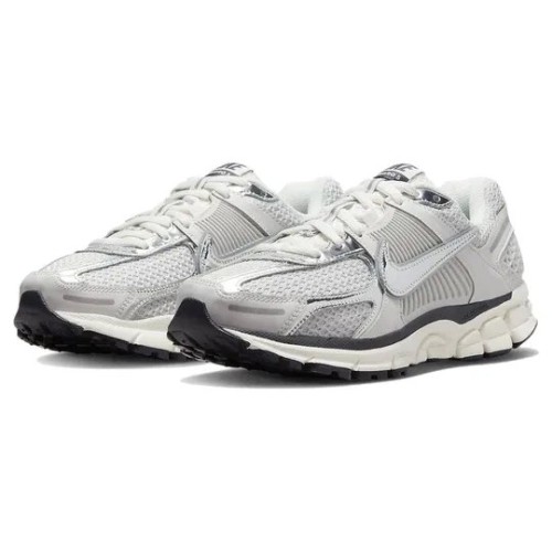 Кроссовки Nike Air Zoom Vomero Photon Dust Metallic Silver женские