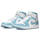 Кроссовки Nike Air Jordan 1 Mid бело-голубые женские высокие University Blue BQ6472-141
