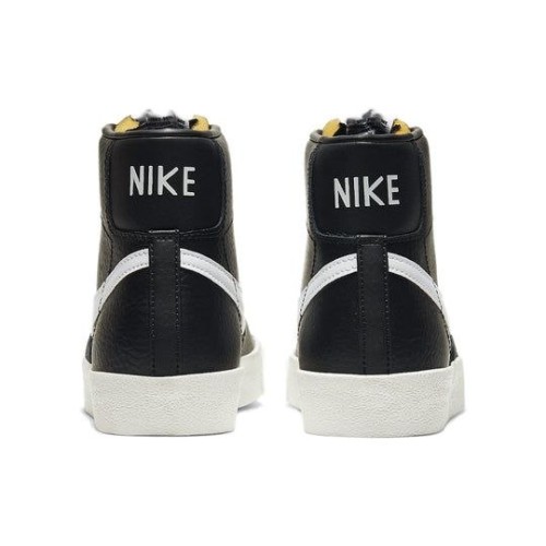 Кроссовки Nike Blazer Mid 77 Vintage Black Sail