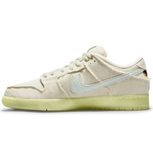 Бежевые кроссовки Nike Dunk Low SB Mummy
