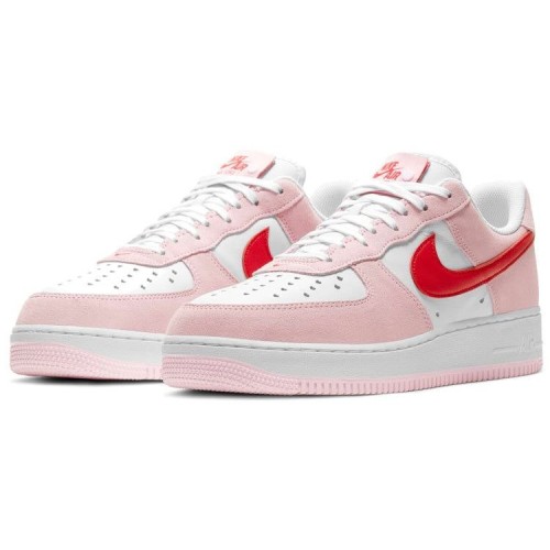 Розовые кроссовки Nike Air Force 1 07 Qs Valentine's Day