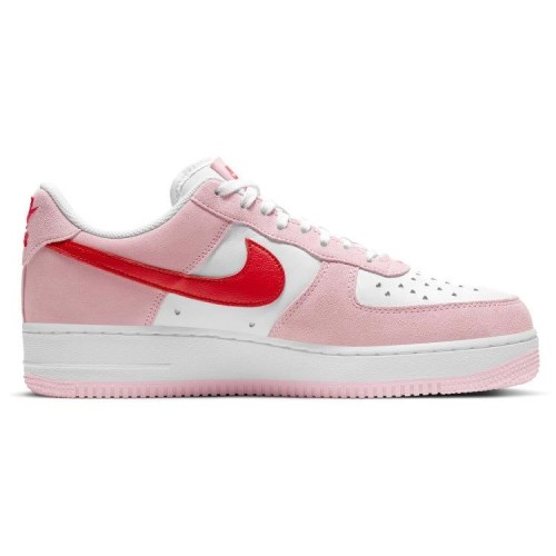 Розовые кроссовки Nike Air Force 1 07 Qs Valentine's Day