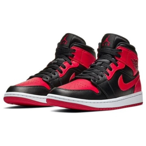 Кроссовки Nike Air Jordan 1 Mid Banned черно-красные высокие 554724-074