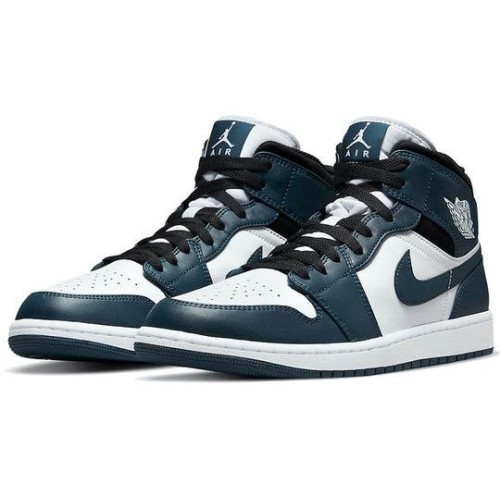 Кроссовки Nike Air Jordan 1 Mid Armory Navy сини-белые высокие 554724-411