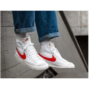 NIKE BLAZER
