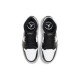 Кроссовки Nike Air Jordan 1 Mid SE черно-белые высокие DD1649-001