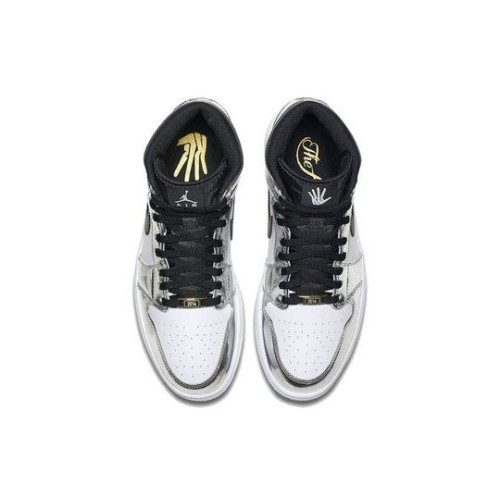 Кроссовки Nike Air Jordan 1 Retro High Pass the Torch бело-черные с серебристыми вставки AQ7476-016