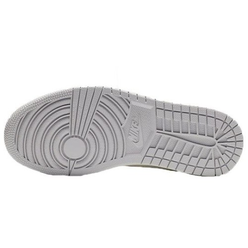 Кроссовки Nike Air Jordan 1 Atmosphere Grey серые высокие женские AH7389-101