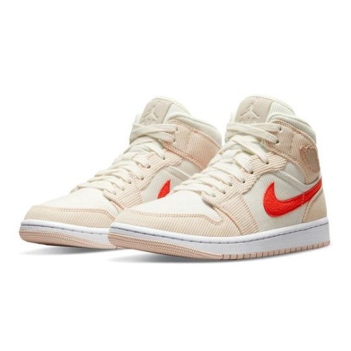 Nike Air Jordan 1 Mid SE Corduroy женские бежевые высокие DA8009-108