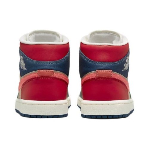 Кроссовки Nike Air Jordan 1 Mid женские разноцветные DN3738-400