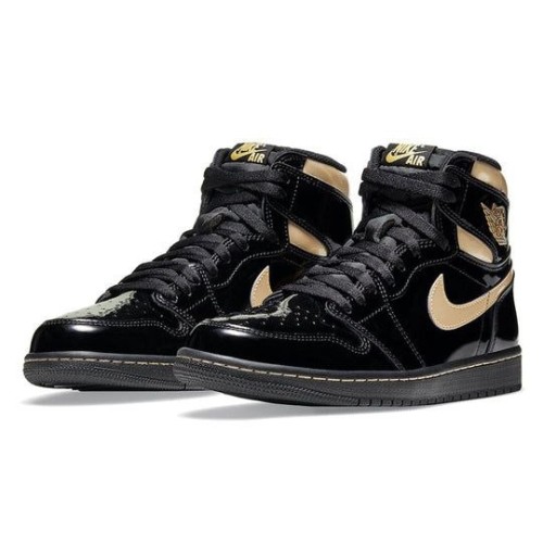 Кроссовки Nike Air Jordan 1 Retro High OG Black Metallic Gold черные лаковые высокие 555088-032