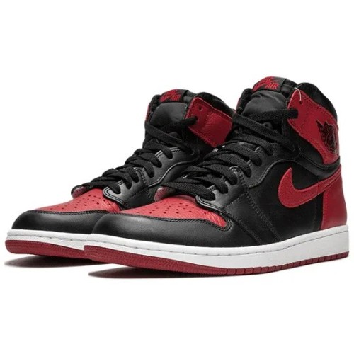 Красные кроссовки Air Jordan 1 Retro High OG Banned 2016