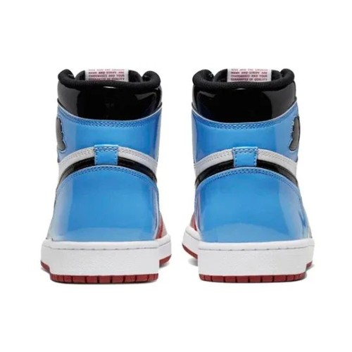 Баскетбольные кроссовки Air Jordan 1 Retro High OG Fearless