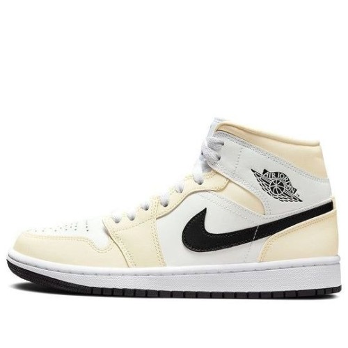 Кроссовки Nike Air Jordan 1 Mid женские молочного цвета Coconut Milk BQ6472-121