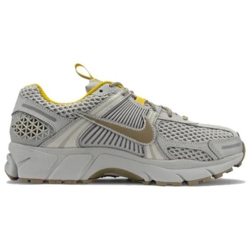 Кроссовки Nike Zoom Vomero 5 Light Bone женские