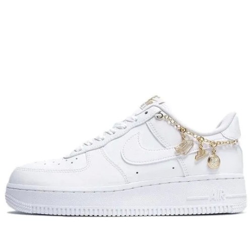 Кроссовки Nike Air Force 1 07 LX Lucky Charms женские с цепочкой
