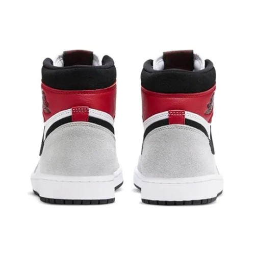 Серые кроссовки Air Jordan 1 Retro High OG Smoke Grey