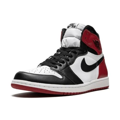 Эйр Джордан 1 Retro High OG Black Toe 2016