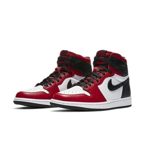 Баскетбольные кроссовки (WMNS) Air Jordan 1 Retro High OG Satin Red CD0461-601