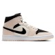 Кроссовки Nike (WMNS) Air Jordan 1 Mid Barely Orange BQ6472-800
