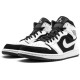 Кроссовки Nike Air Jordan 1 Retro Mid Tuxedo 554724-113