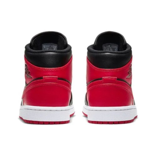 Баскетбольные кроссовки Nike Air Jordan 1 Mid Banned